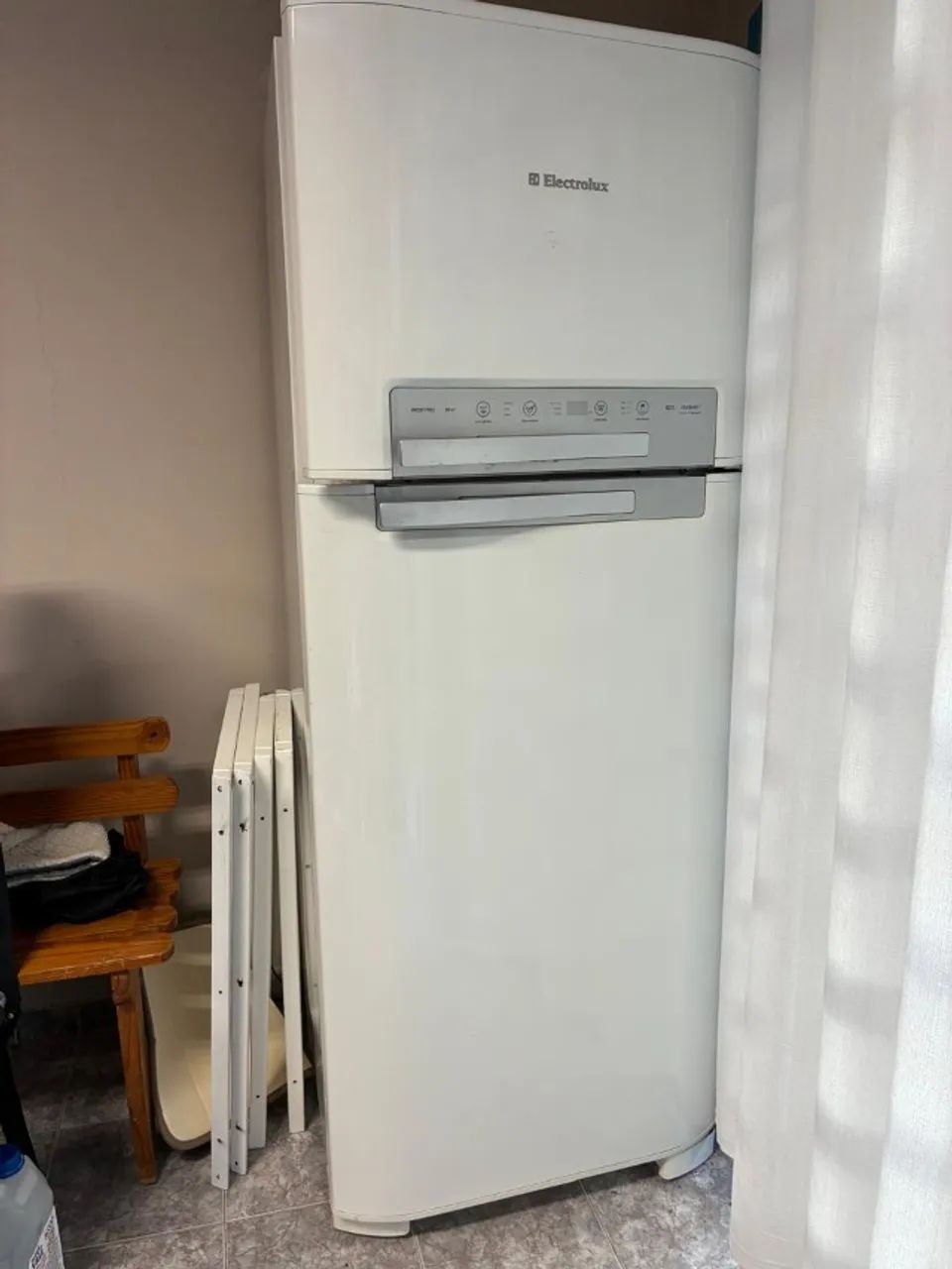 Geladeira Electrolux Frost Free Branca 127V