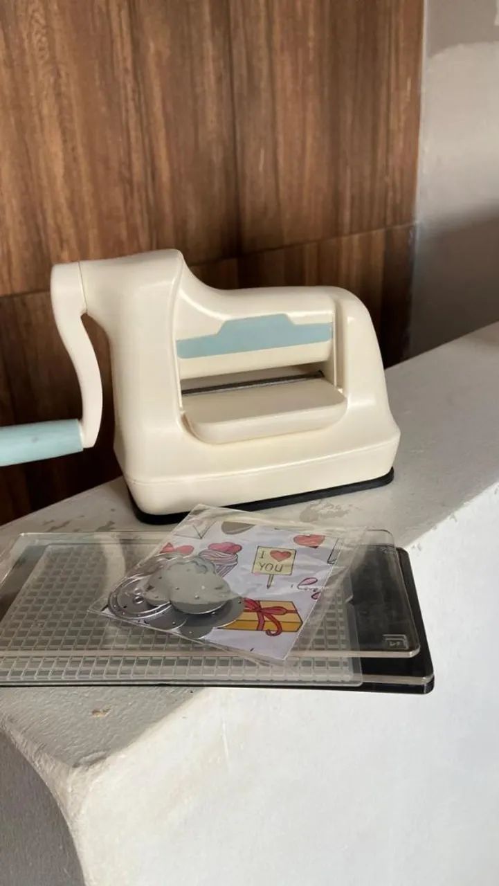 Máquina de corte e relevo Mini Elegance Toke e Crie - Foto 2