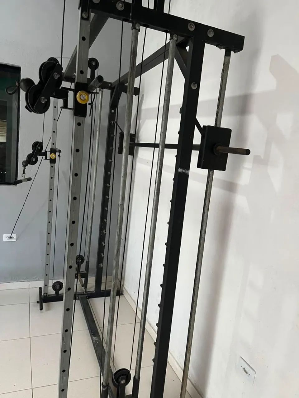 Máquina para diversos exercícios Smith e Cross  - Foto 4