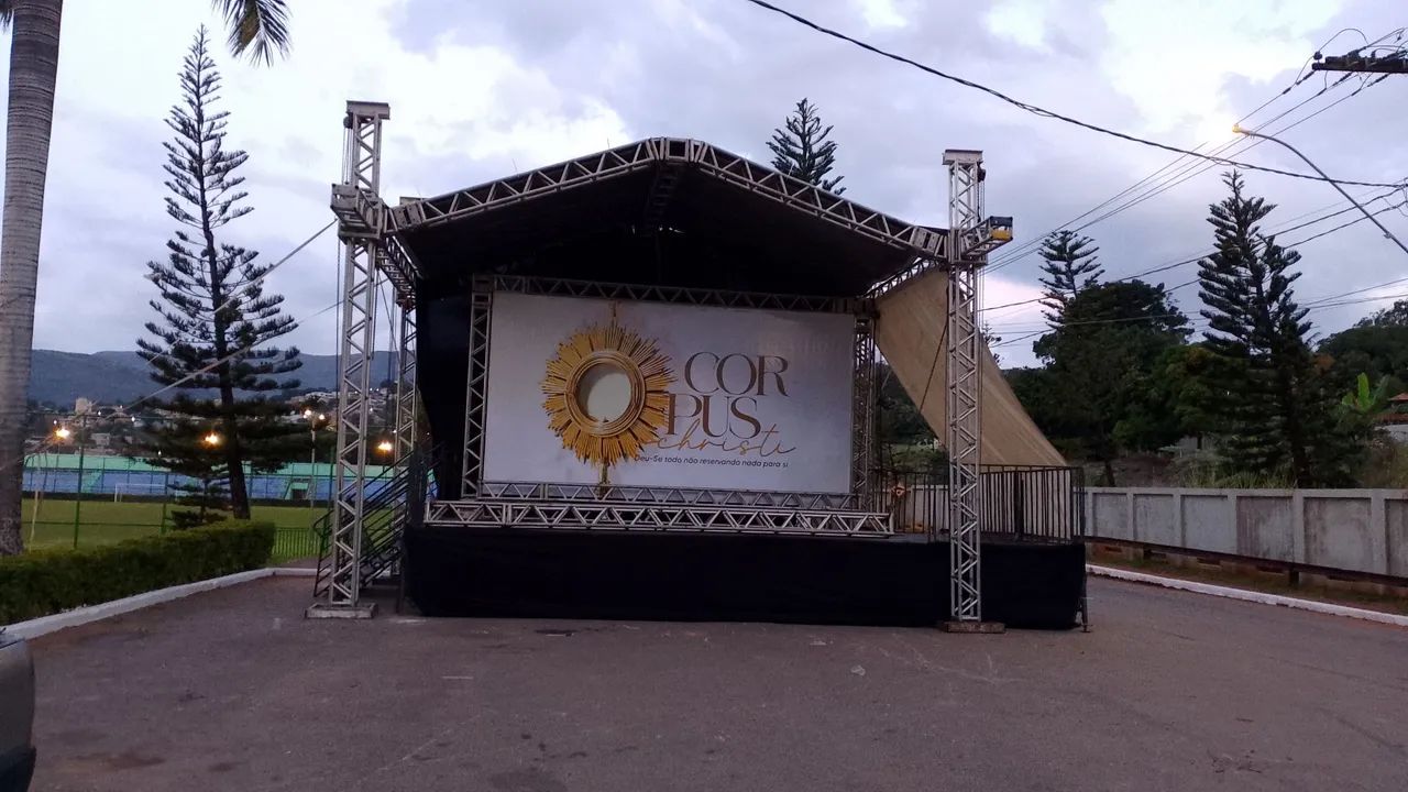 Palco para shows e eventos , aniversários, casamentos,formatura e muito mais .  - Foto 4