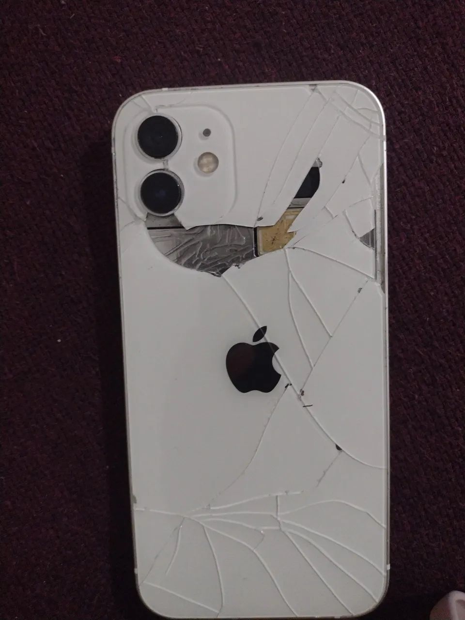 iPhone 12 128GB Branco  - Foto 2