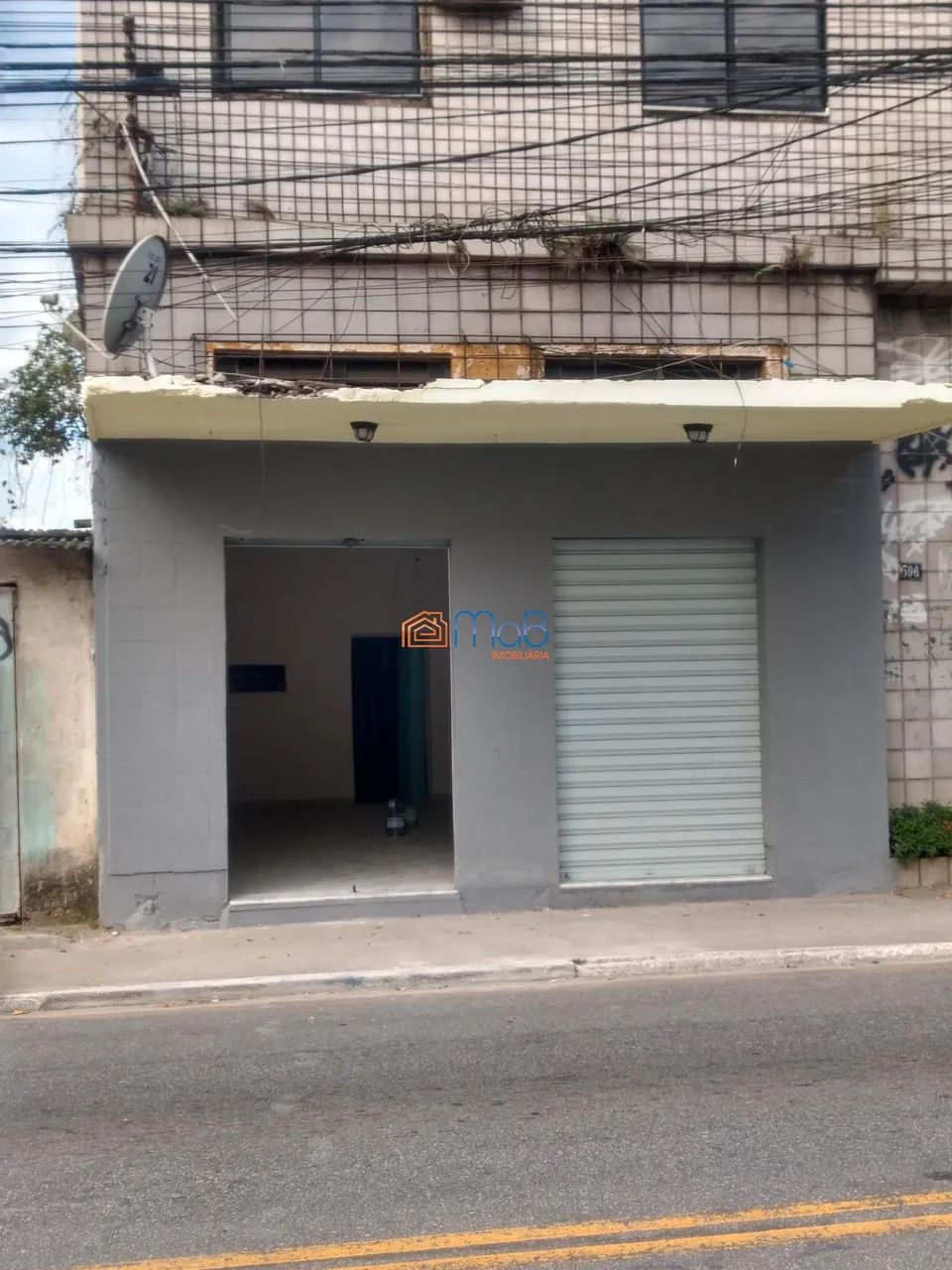 Ponto comercial próximo ao centro da cidade com cozinha e banheiro