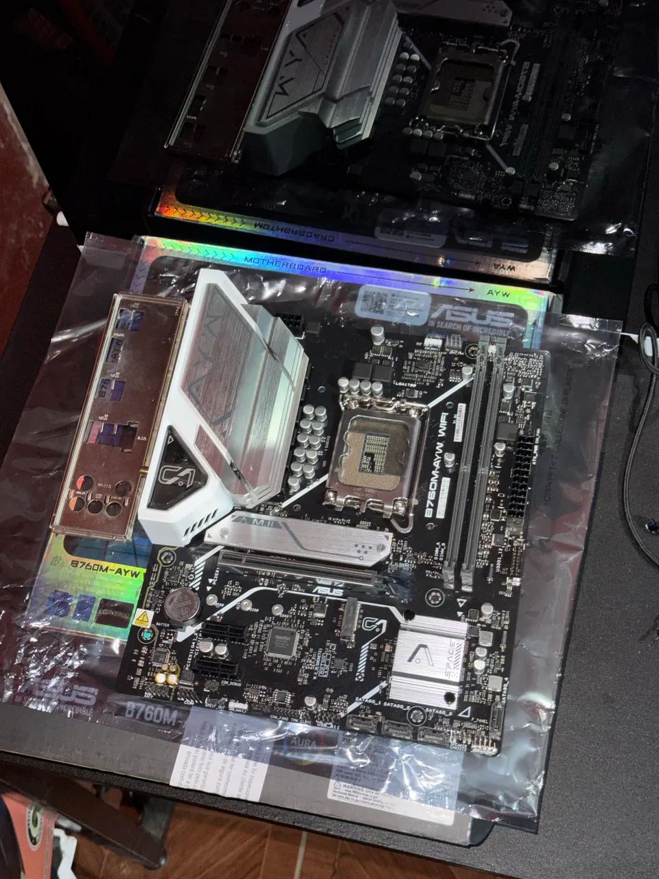 PLACA MÃE ASUS B760m AYW WIFI