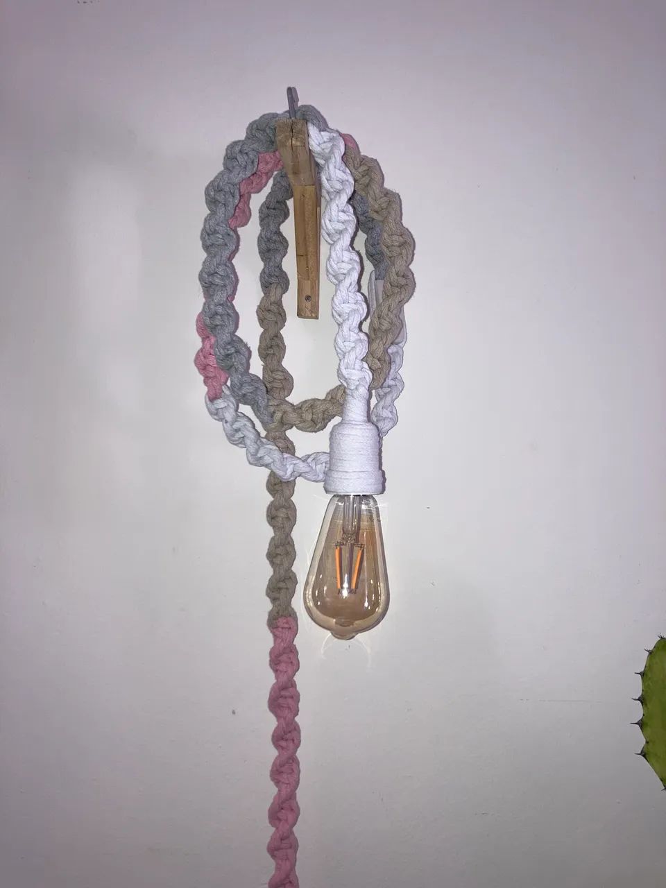 Cordão de Luminária, suporte e lâmpada. - Foto 3
