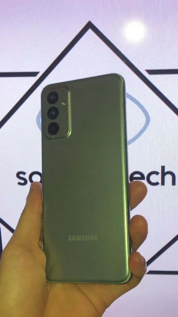 Galaxy M23 5G Samsung verde-claro seminovo  - Foto 5