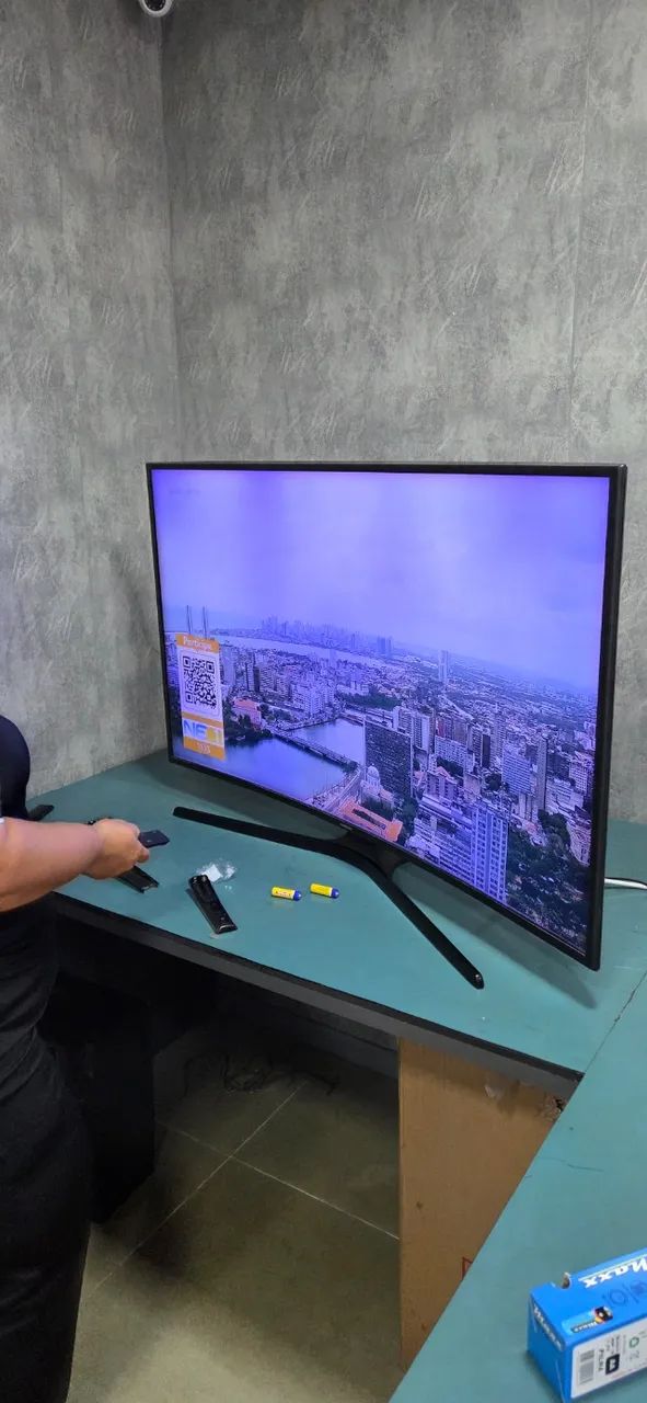 TV tela curva 49 polegadas - Foto 4