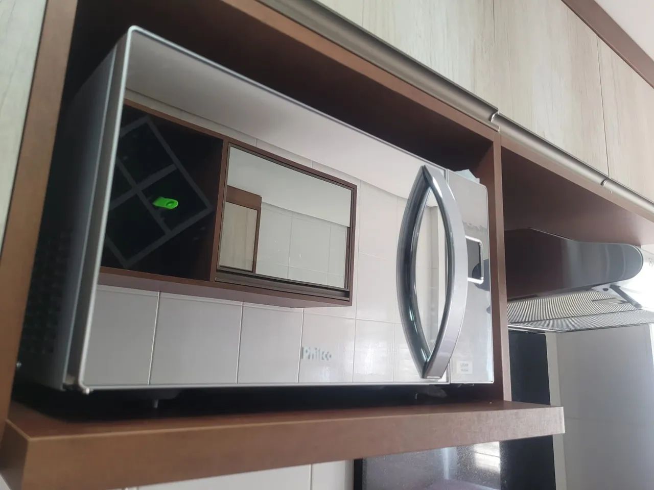 Microondas Philco espelhado em ótimo estado - Foto 4