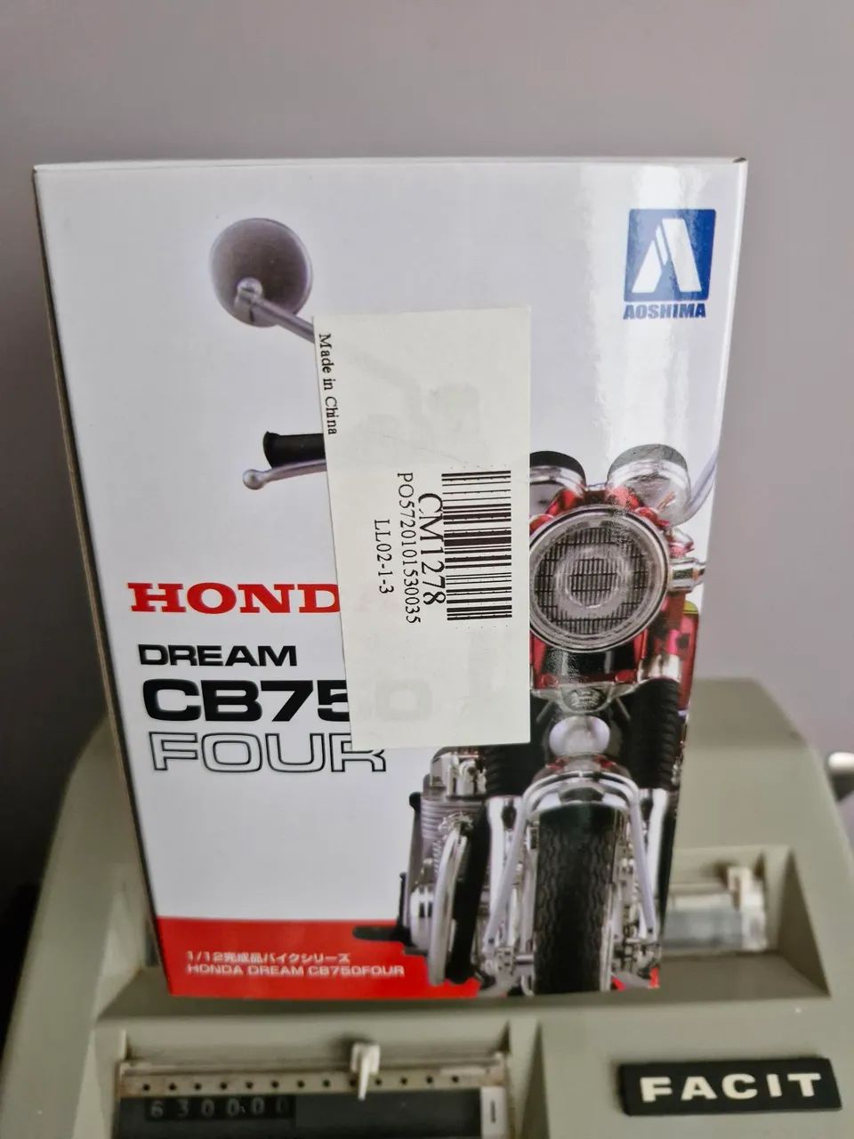 Miniatura Honda CB750 1.12 Diecast - Foto 5