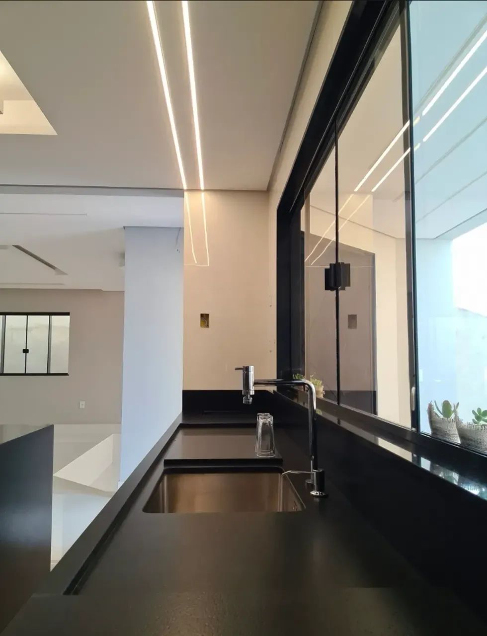 Casa para venda com 146 metros quadrados com 4 quartos - Foto 2