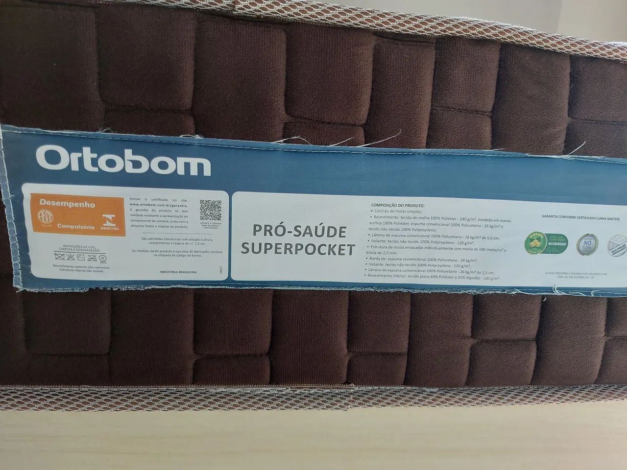 Cama Queen em Madeira com Colchão  - Foto 4