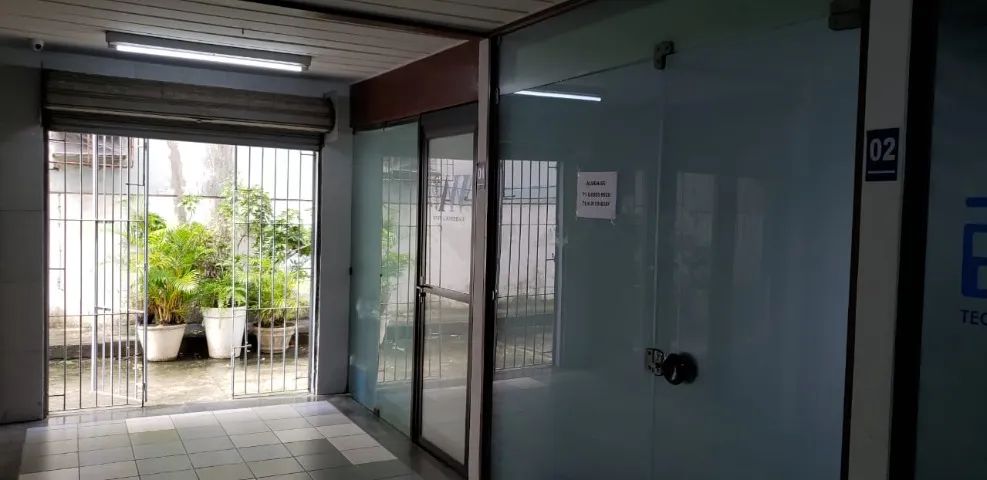 Sala Comercial na AV. PARALELA aproximadamente 46mt2 - Foto 4