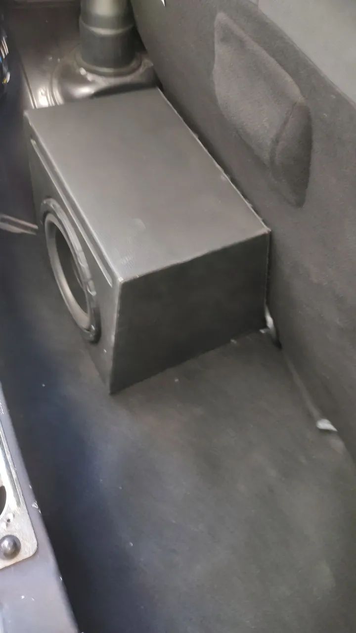 Caixa subwoofer hertz  com amplificador  - Foto 4
