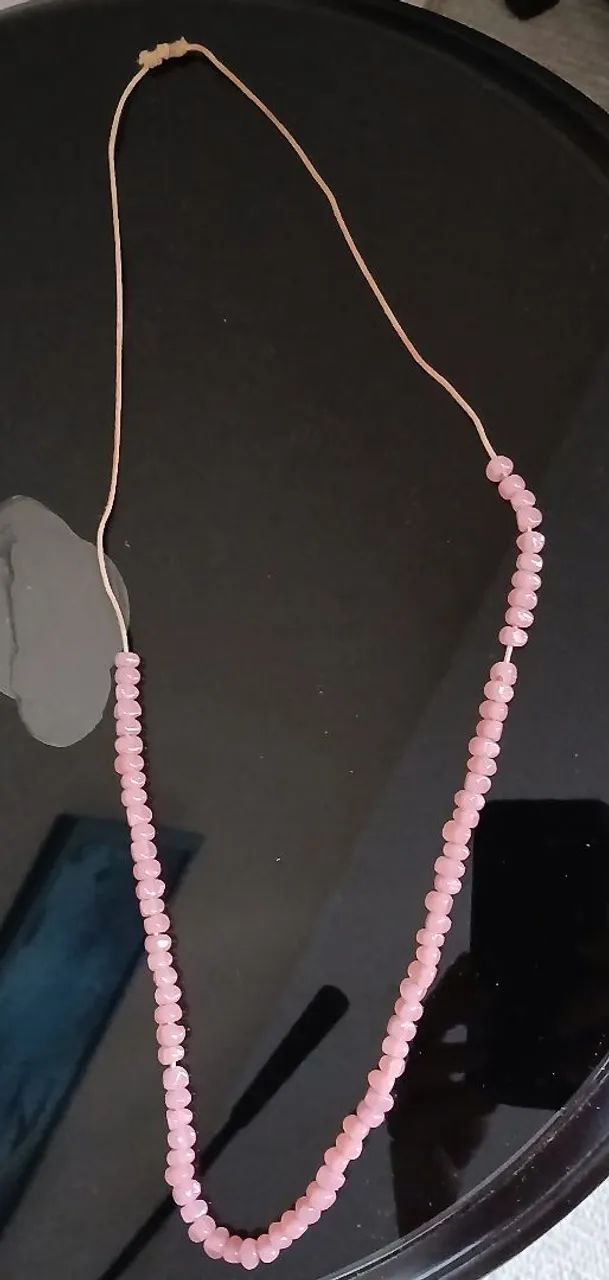 Colar de quartzo rosa com cordão regulável ,perfeito estado - Foto 2