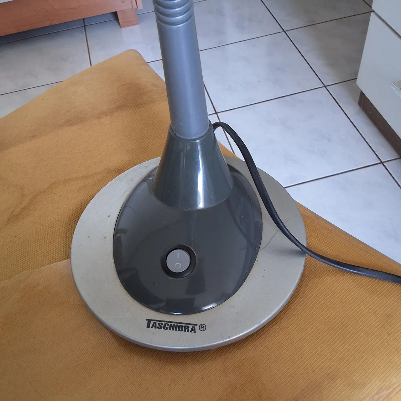 Luminária de mesa - Foto 4
