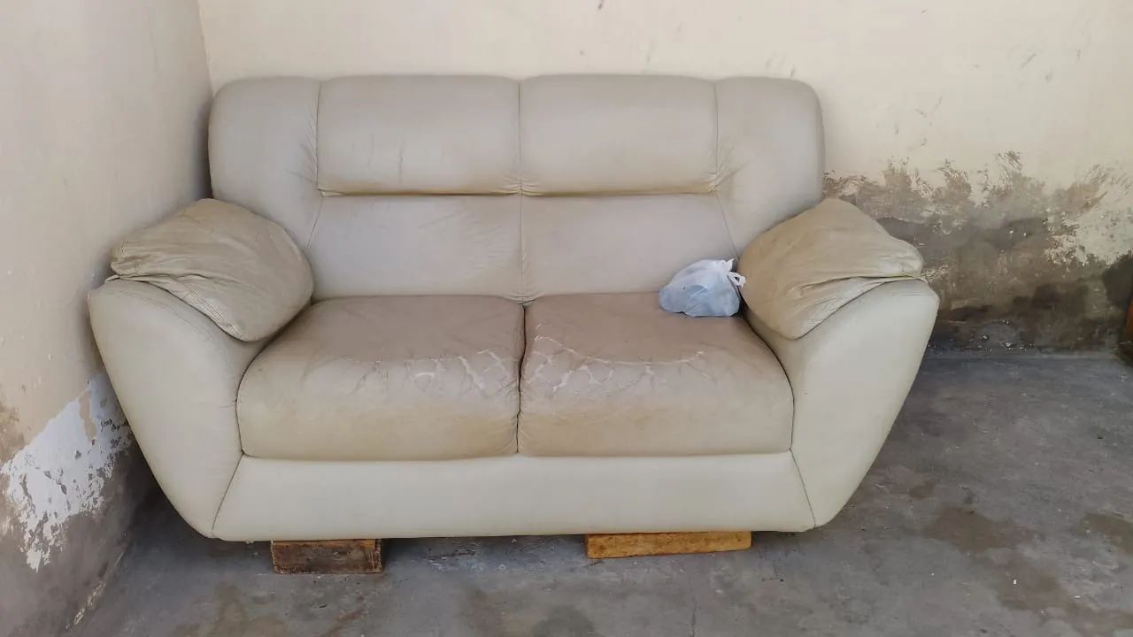 Sofá de 2 lugares Usado