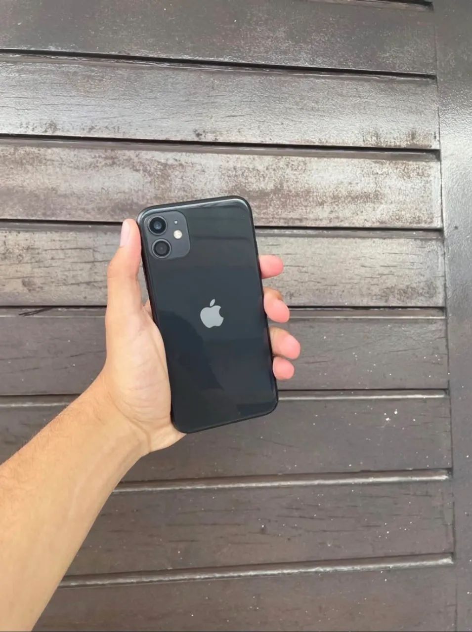 iPhone 11 todo original de 128 GB troco em iPhone 11 Pro Max e dou torna  - Foto 2