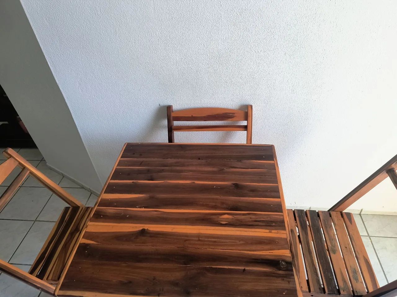 Mesa de madeira + cadeiras - Foto 4
