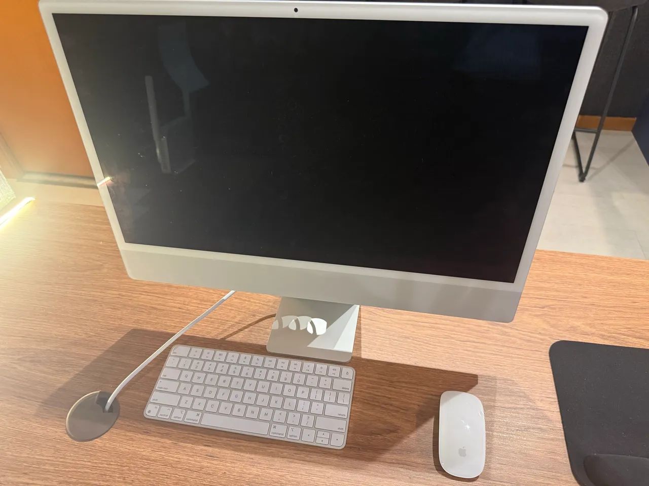 iMac 24? Apple M3 2023 ? Praticamente Novo ? R$ 11.000