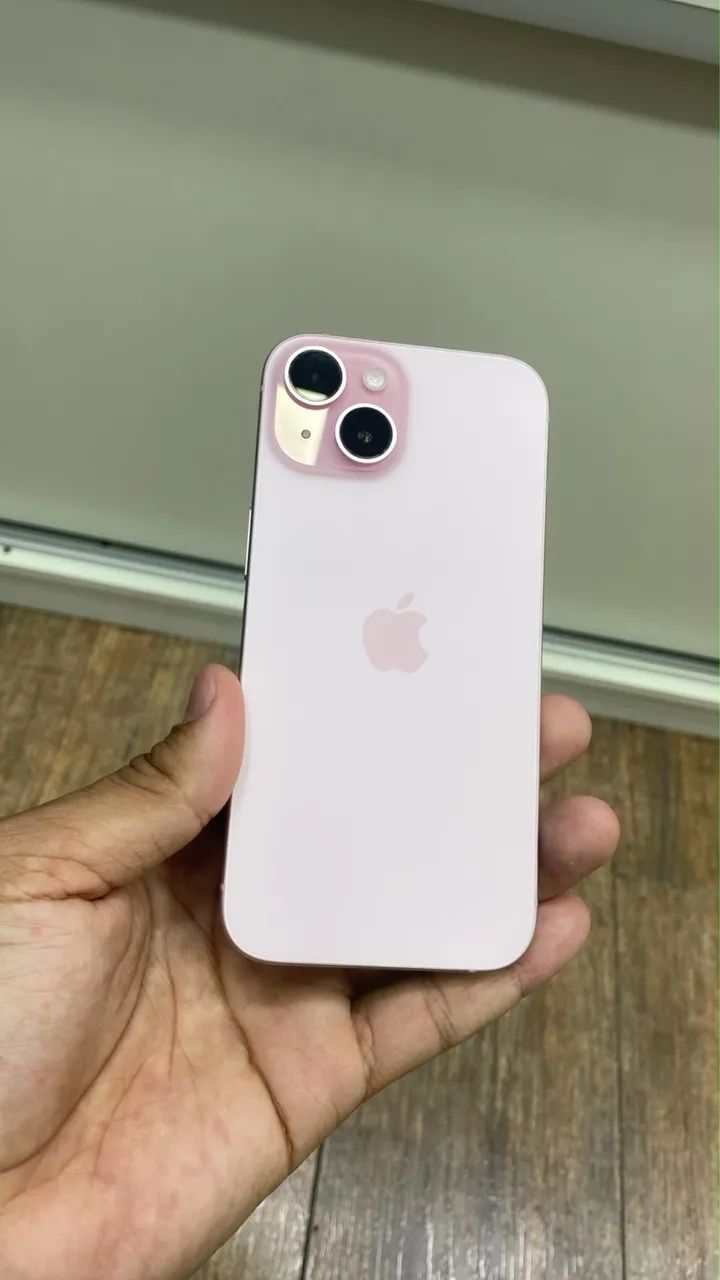 iPhone 15