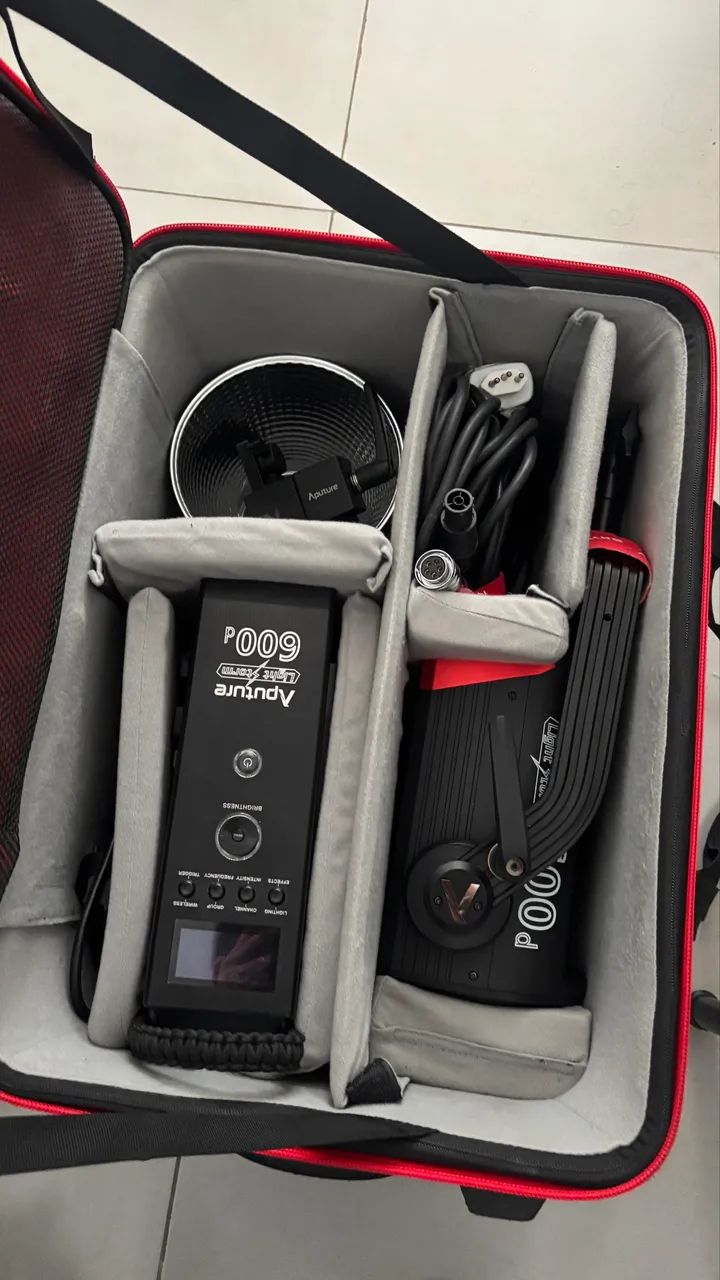Aputure 600D - Foto 2