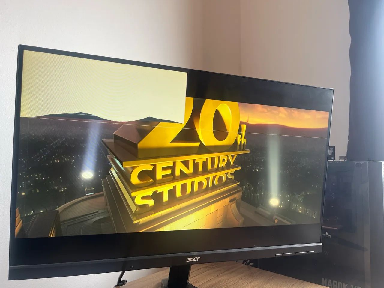 Monitor Acer 24?