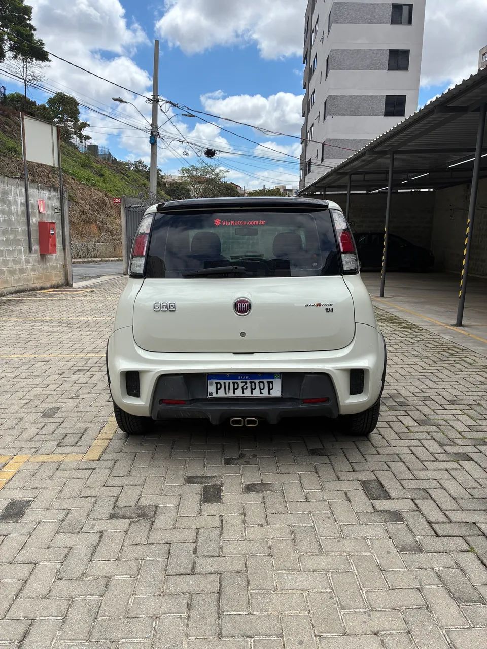 Fiat Uno Sporting 1.4 EVO Fire Flex 8V 4P 2016 - Foto 4