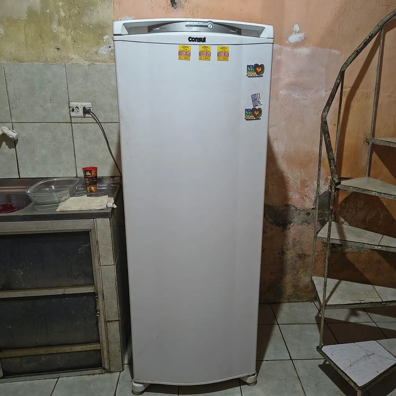 Geladeira semi nova - Consul 340 litros 1 porta frostfree - Foto 2