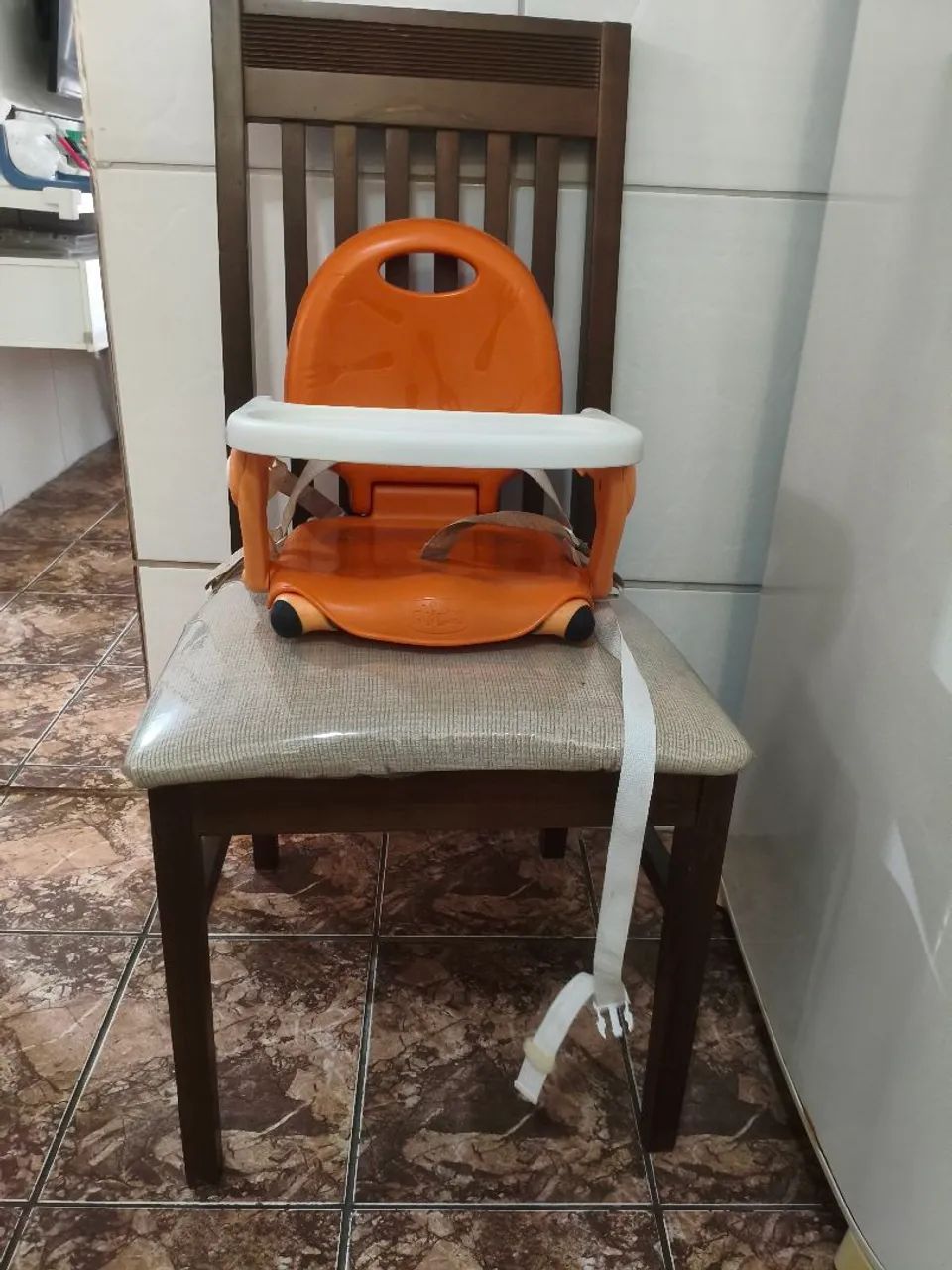 Cadeira de Alimentação Portátil Chicco - Foto 2