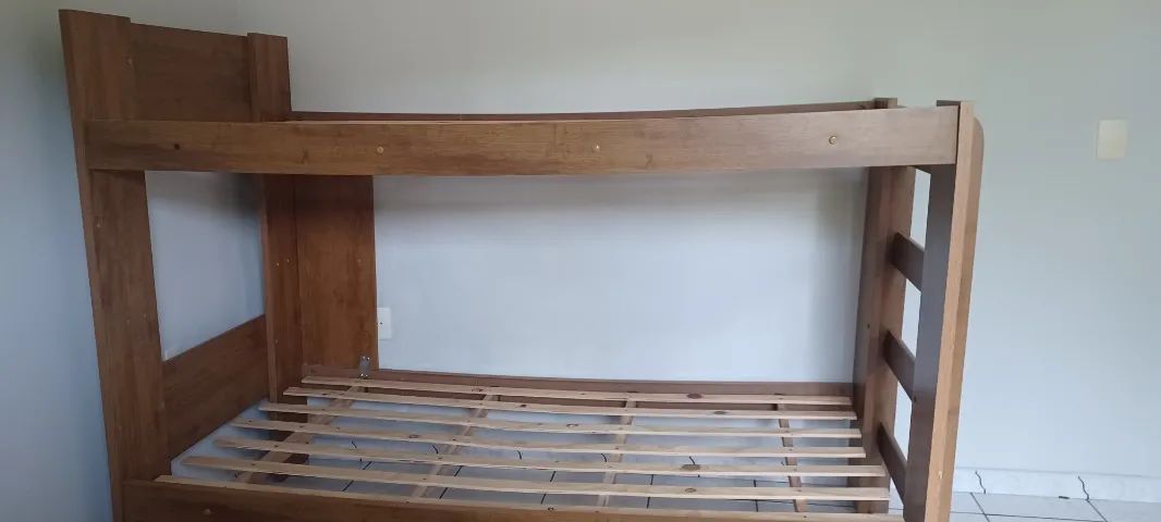 Beliche com cama auxiliar 
