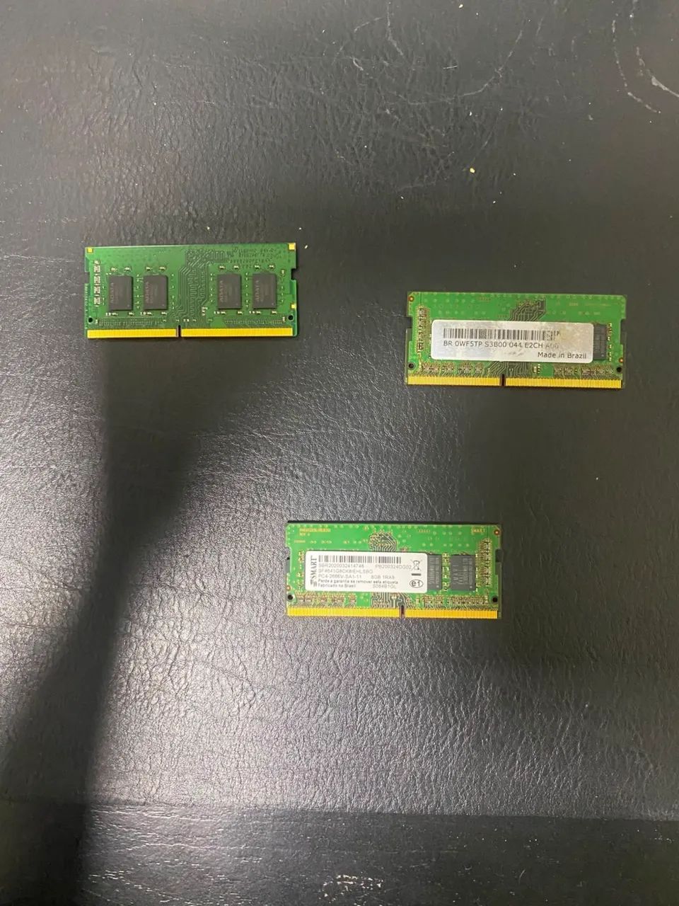 3 pentes de memória ram ddr4 8gb