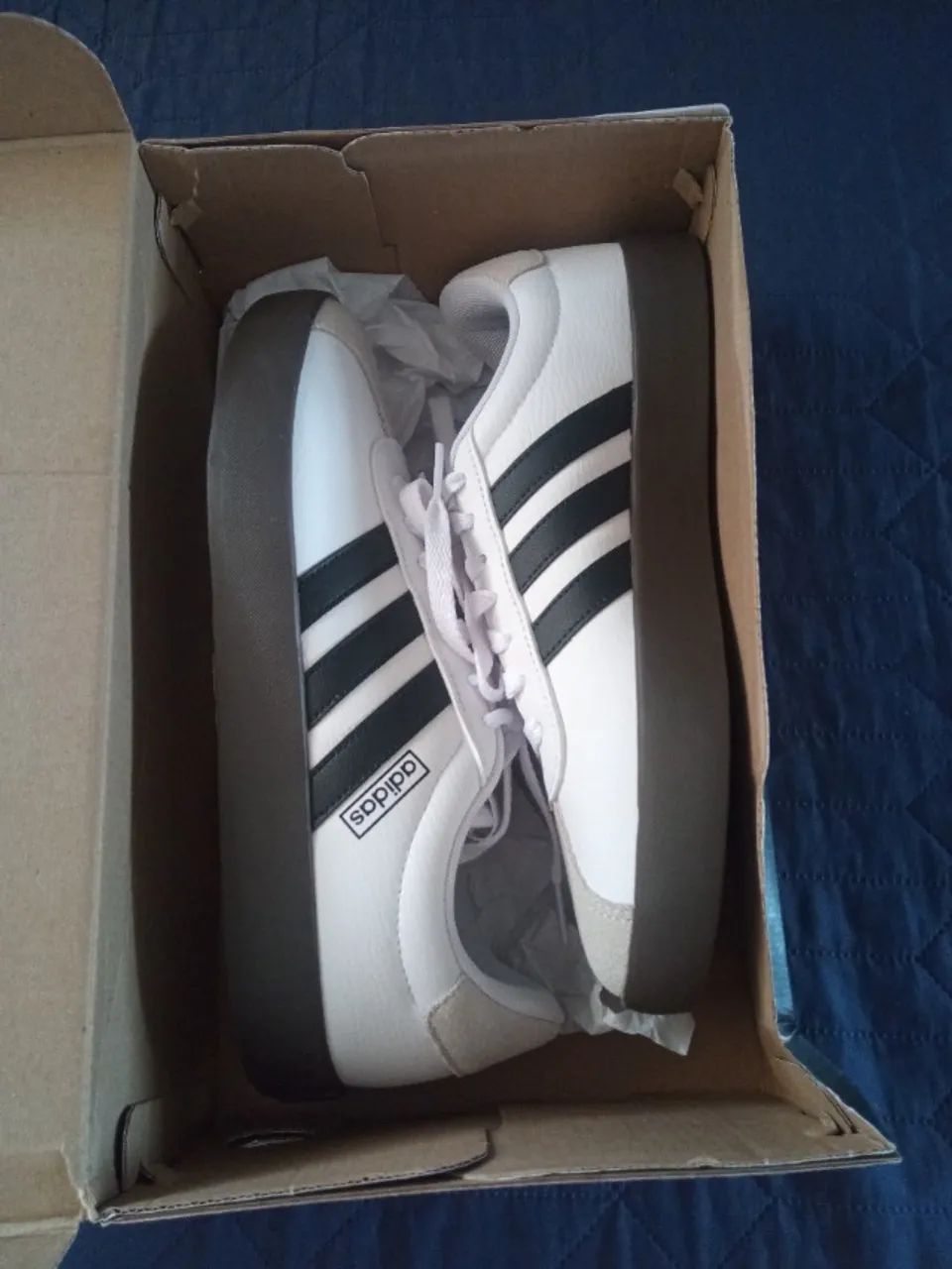 Tênis Adidas 