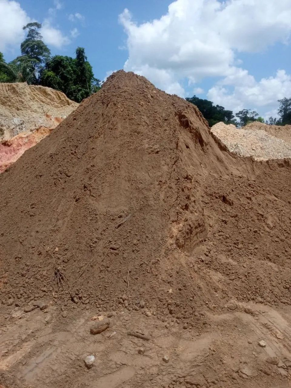 Areia grossa a partir de 9 metros 