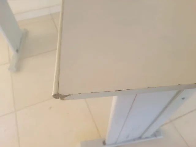 mesa em L cinza usada - Foto 2