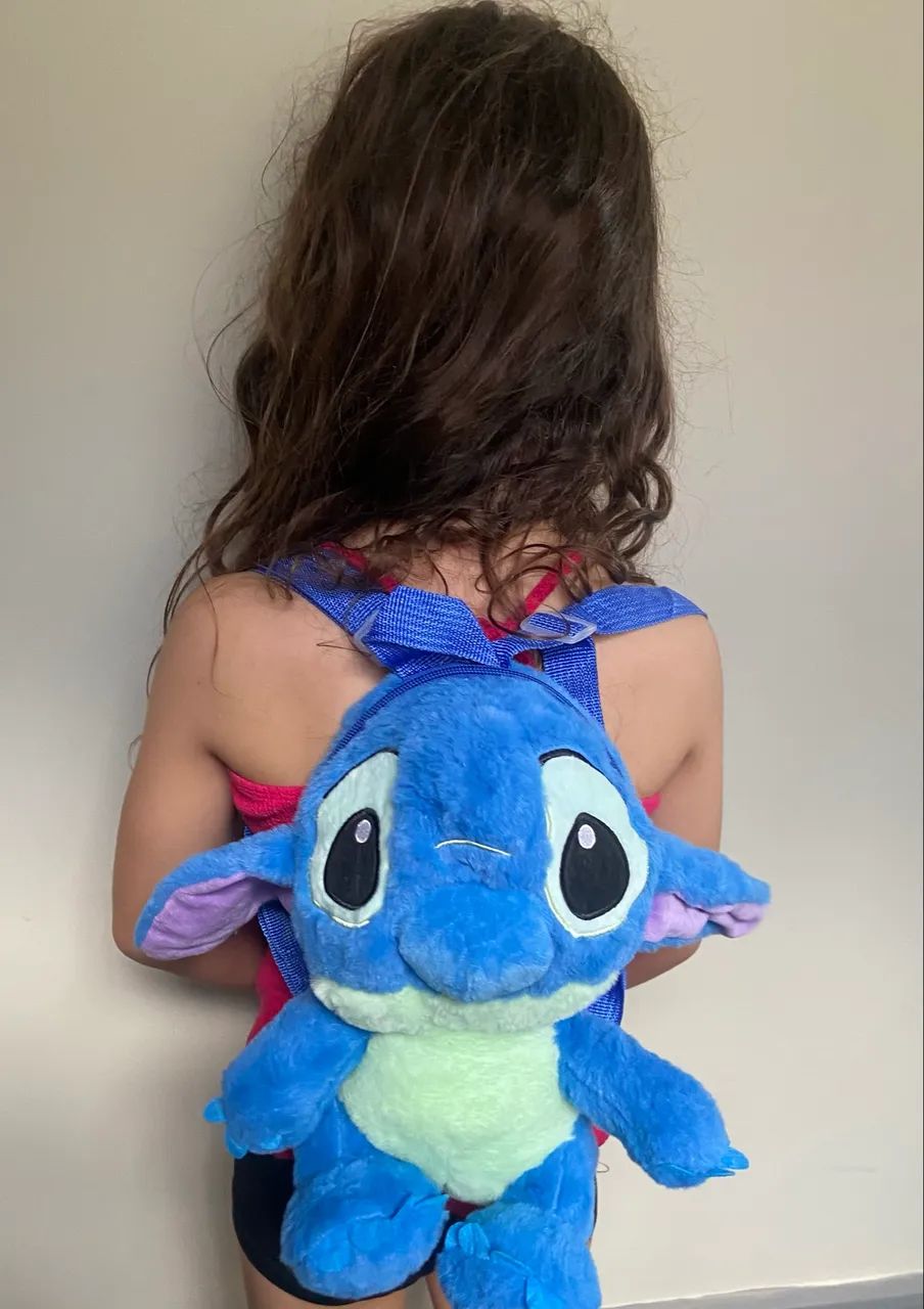 Mochila Stitch Disney Pelúcia - Linda e Macia