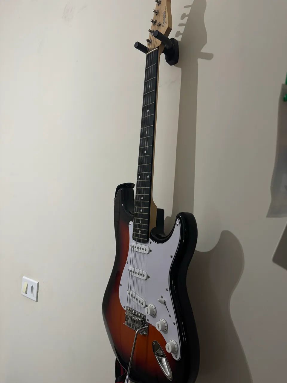 guitarra elétrica com pedaleira - Foto 2