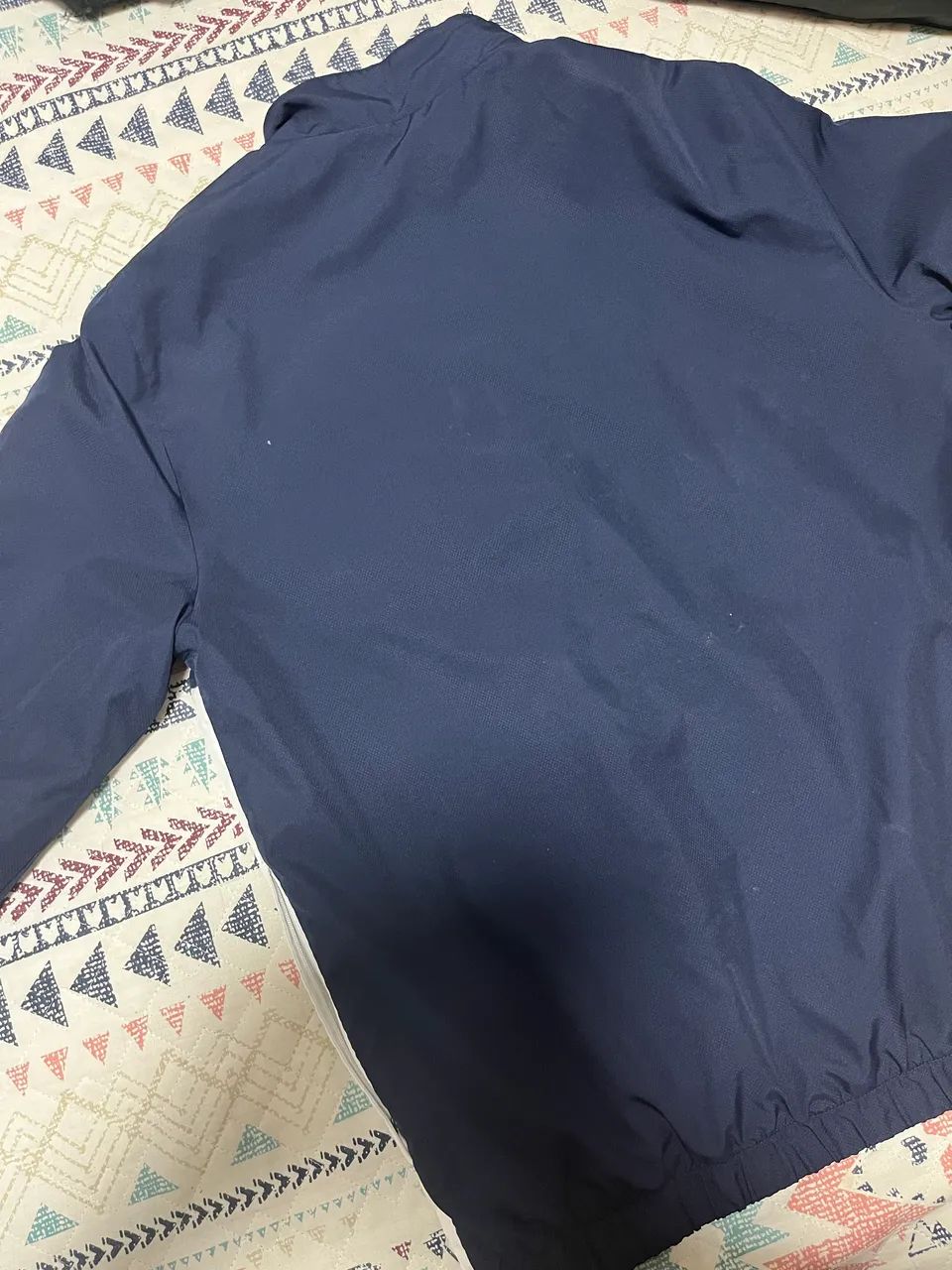 Jaqueta Corta-Vento Lacoste Masculina - Azul Marinho e Branco - Foto 5