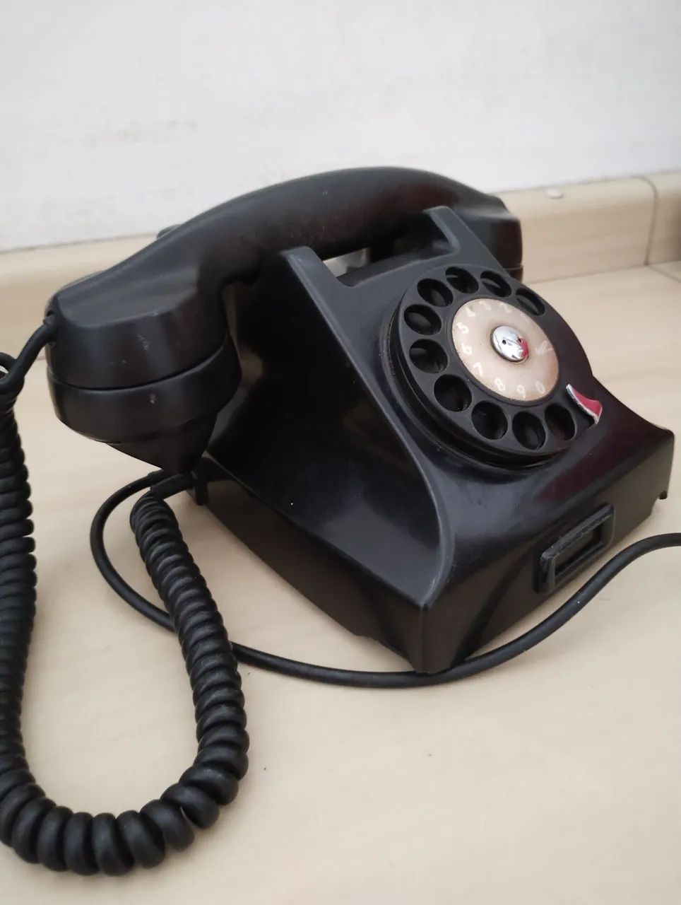 Aparelho de telefone antigo. - Foto 4