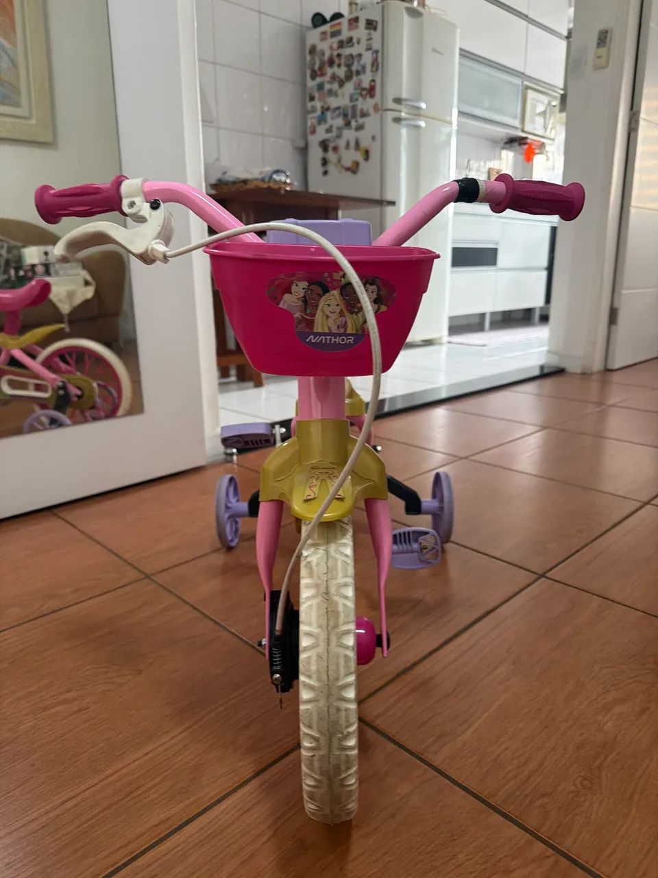 Bicicleta Infantil Rosa com Rodinhas - Linda e Pronta para Usar! - Foto 2