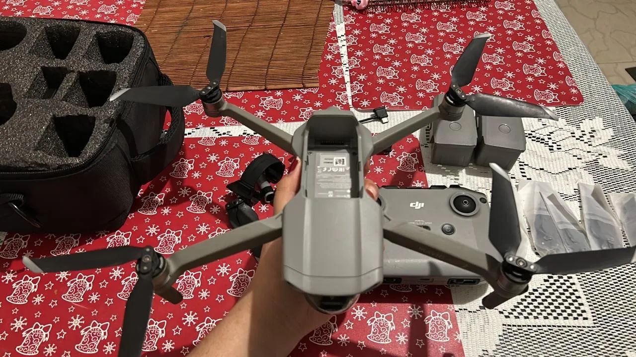 Drone (DJI AIR 2) 