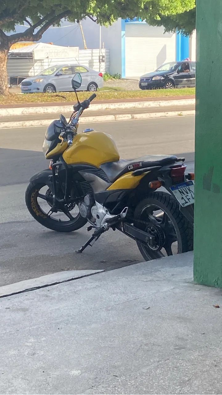Troco cb 300 em carro  - Foto 2