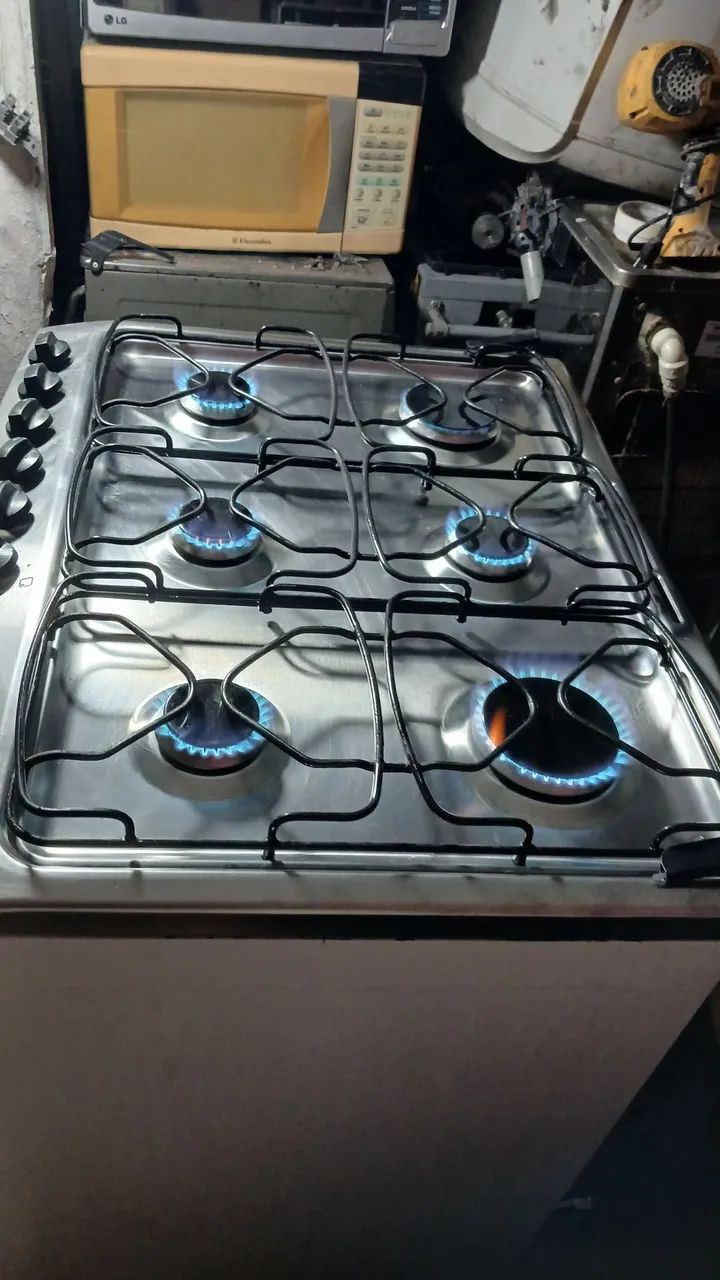 Fogão Electrolux 6 bocas automático  - Foto 2
