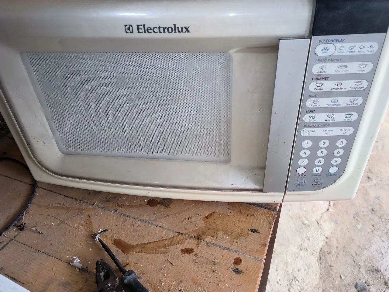 Microonda Electrolux 
