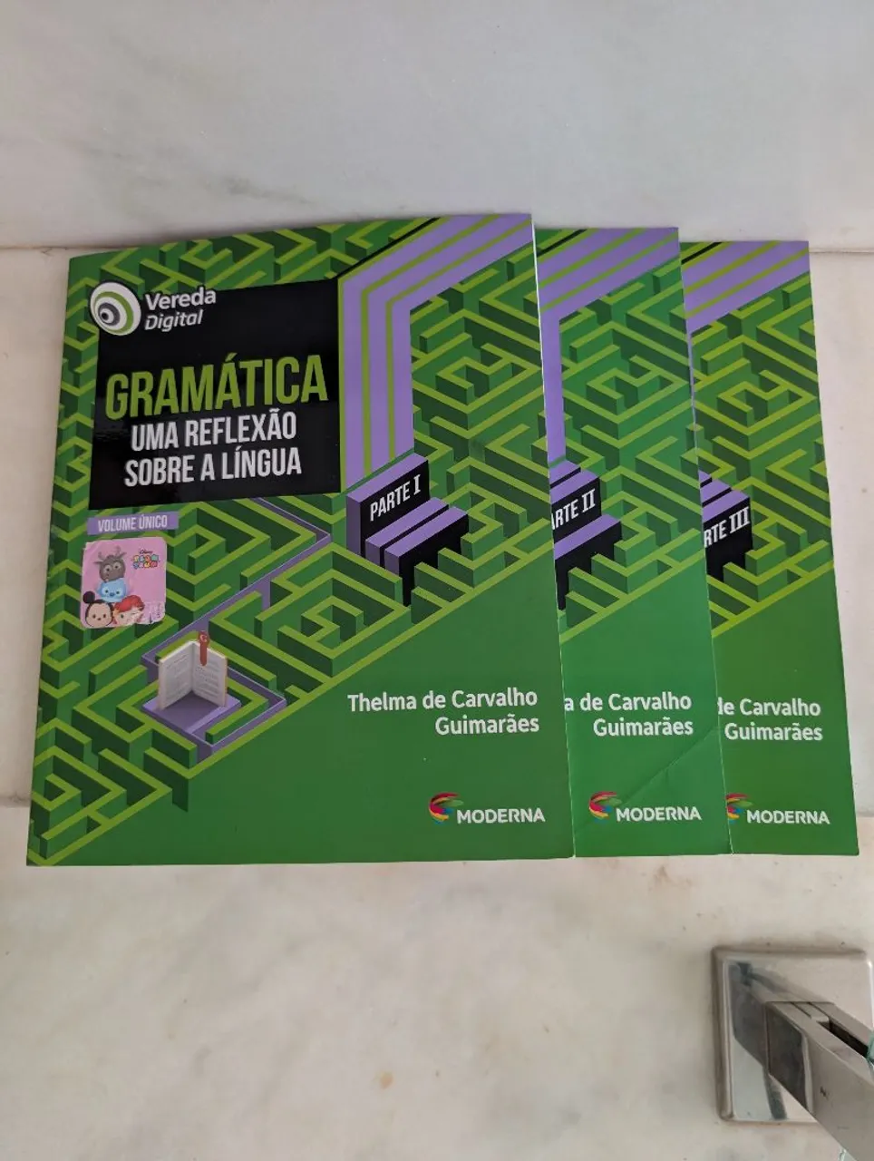 Gramática da Língua Portuguesa - Roberto Melo Mesquita editora