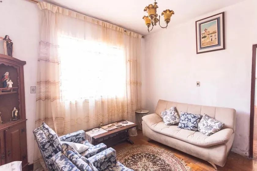 Casa à Venda - Colégio Batista, 3 Quartos, 360 m2 - Foto 2
