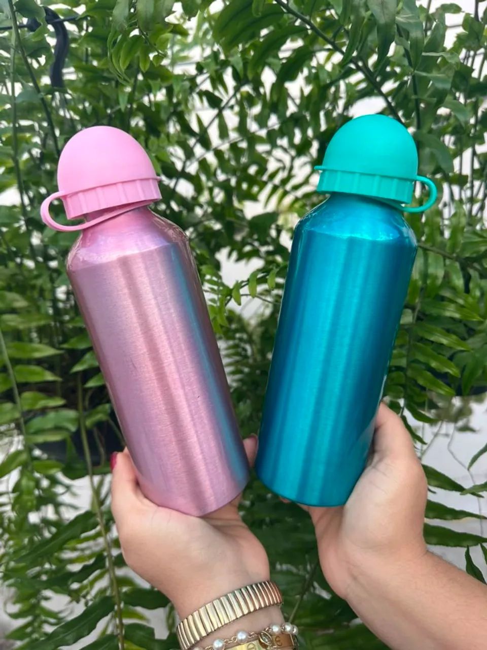 Garrafa squeeze 500ml em alumínio (azul ou rosa)