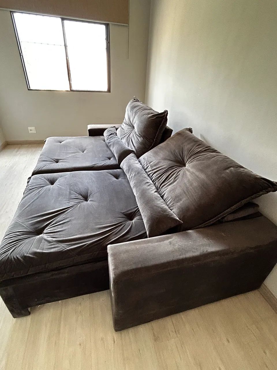 Sofá Retrátil e Reclinável 2,90m Suede Cinza - Foto 4
