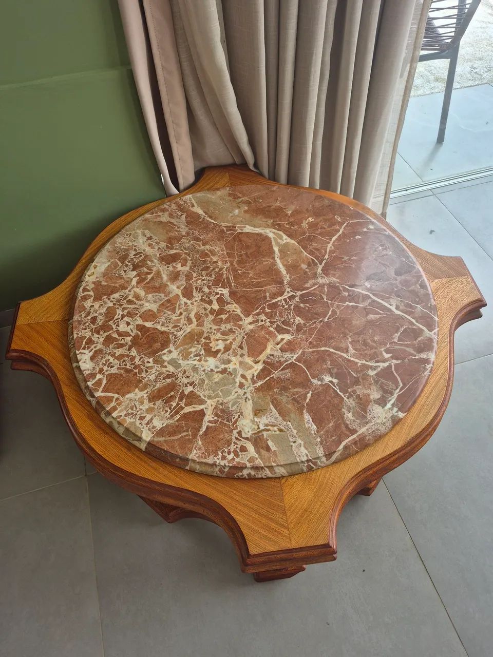 Mesa de centro ou lateral (antiga).  - Foto 2