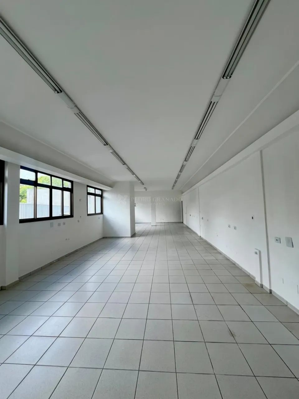 Sala Comercial para Locação Ed Madre Paulina