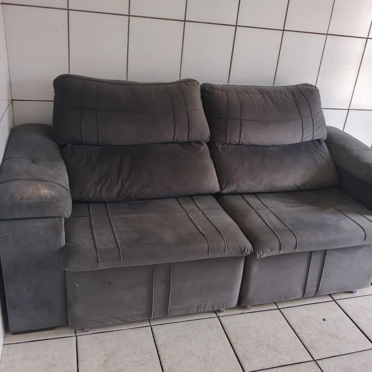 Sofá retrátil 2 lugares