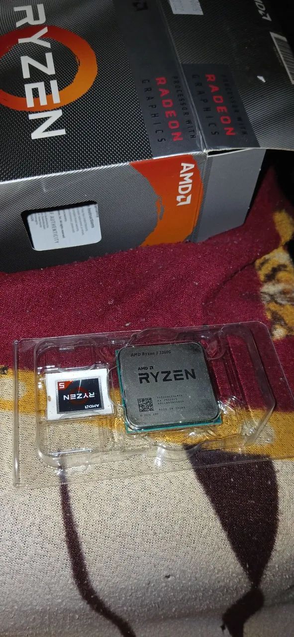 Ryzen 3 3200g semi-novo (na caixa do 5)